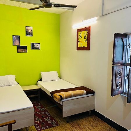 You And I Cafe Varanasi Luaran gambar